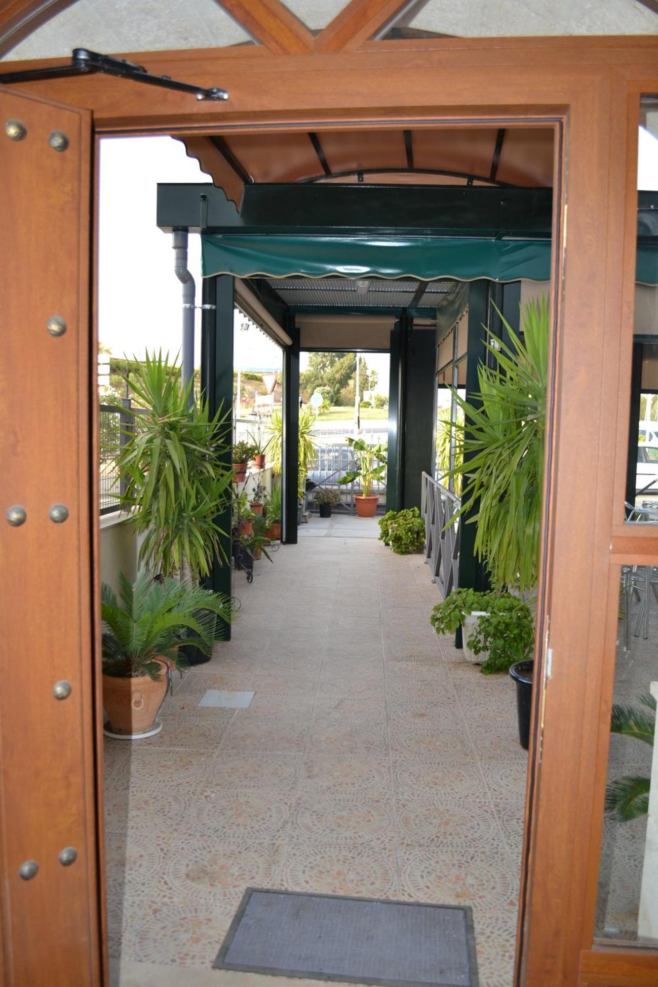Hostal Andalucia De Arcos Аркос де ла Фронтера Екстериор снимка