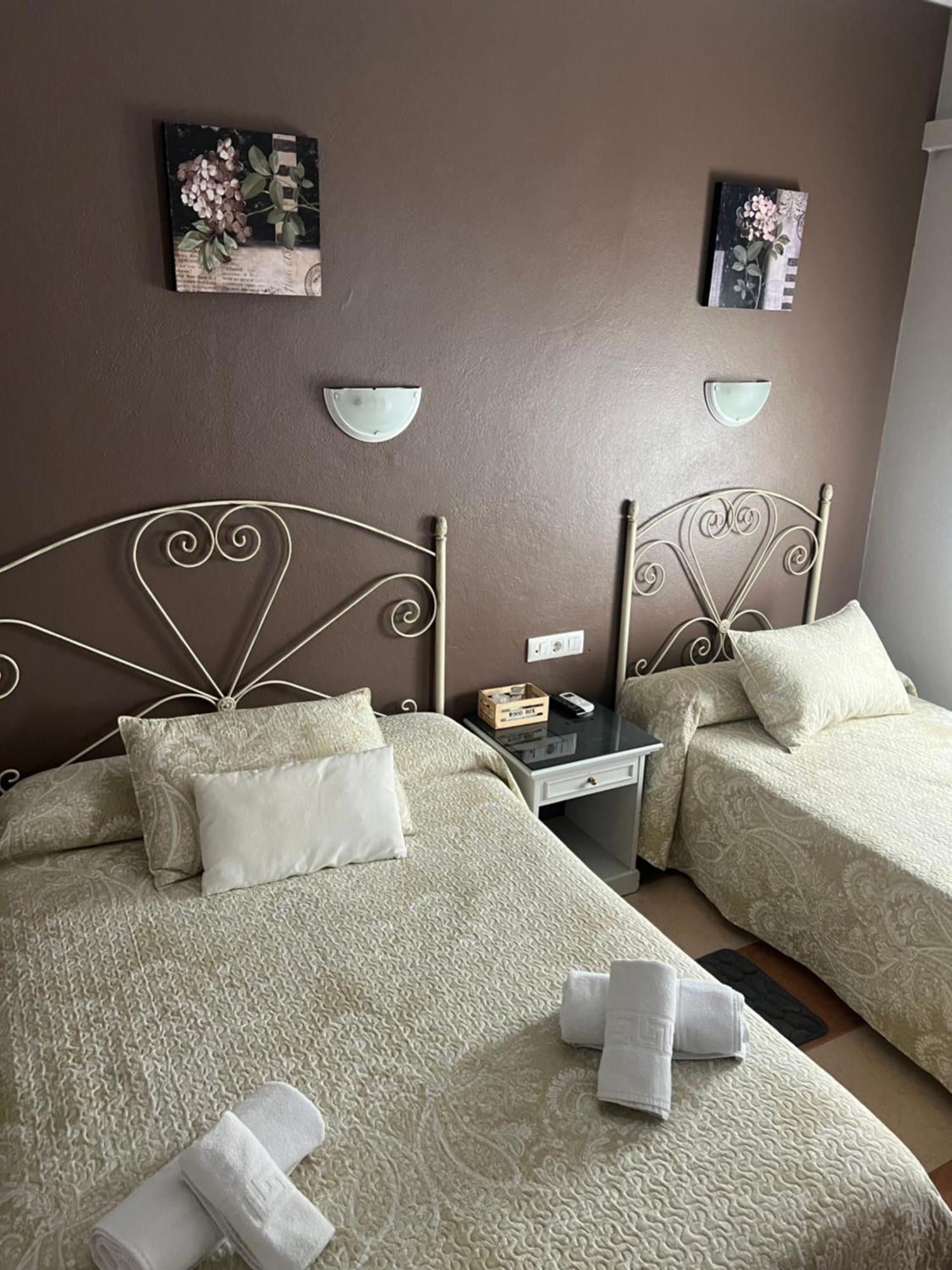 Hostal Andalucia De Arcos Аркос де ла Фронтера Екстериор снимка